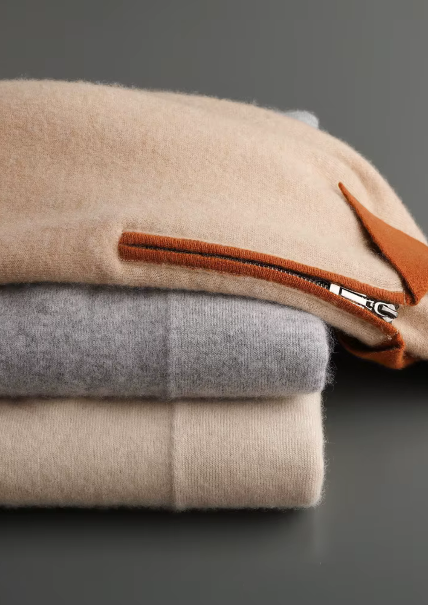 PREMIUM CASHMERE TWO TONE ZIPPER POLO