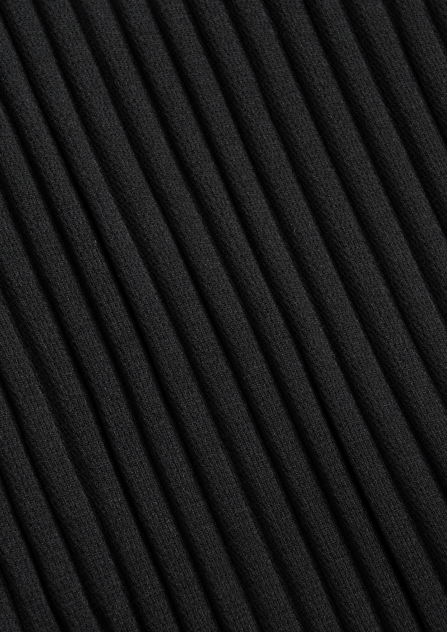 BLACK PLEATED SUMMER SET