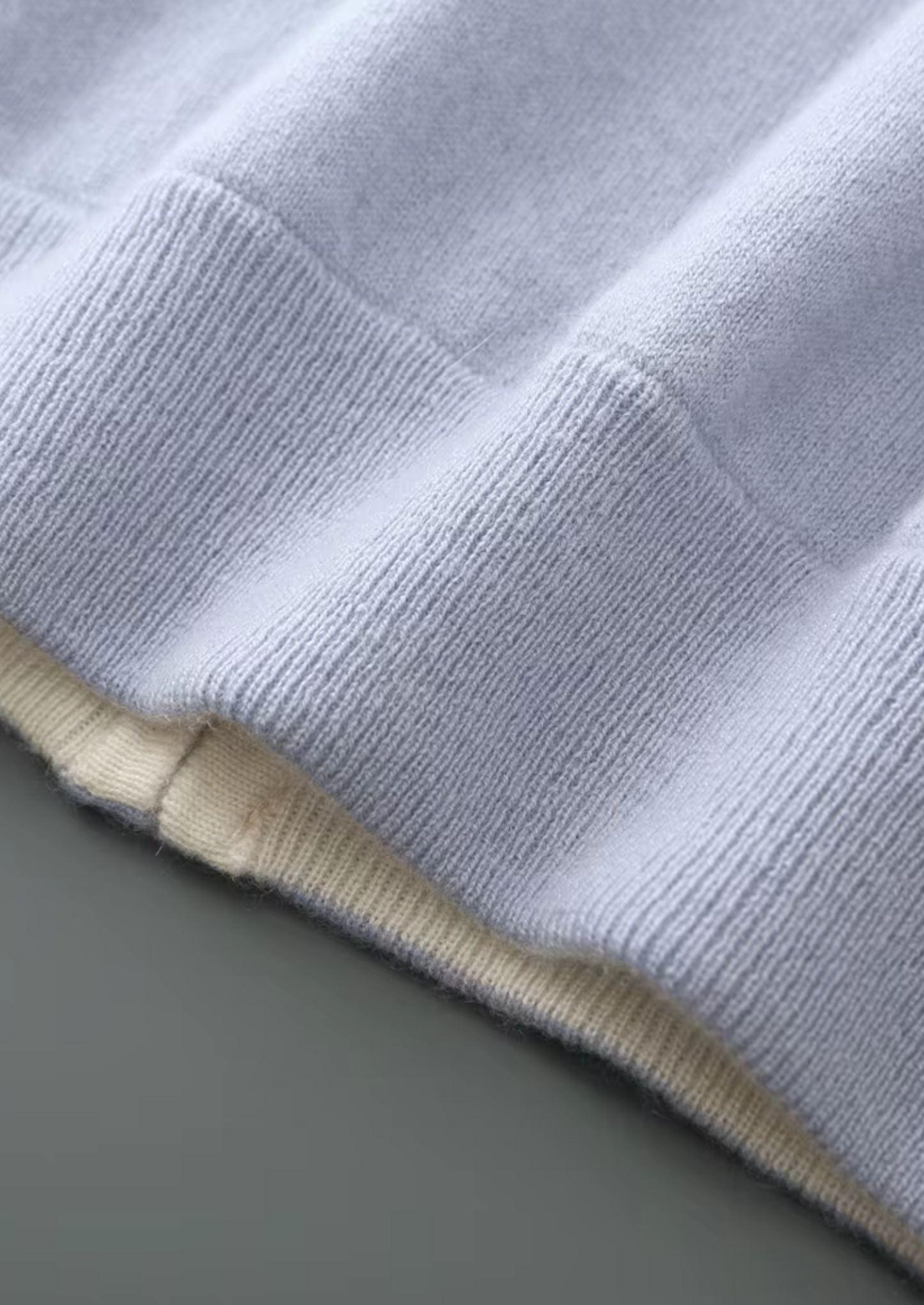 PURE EXTRA-FINE MERINO WOOL ZIP CARDIGAN