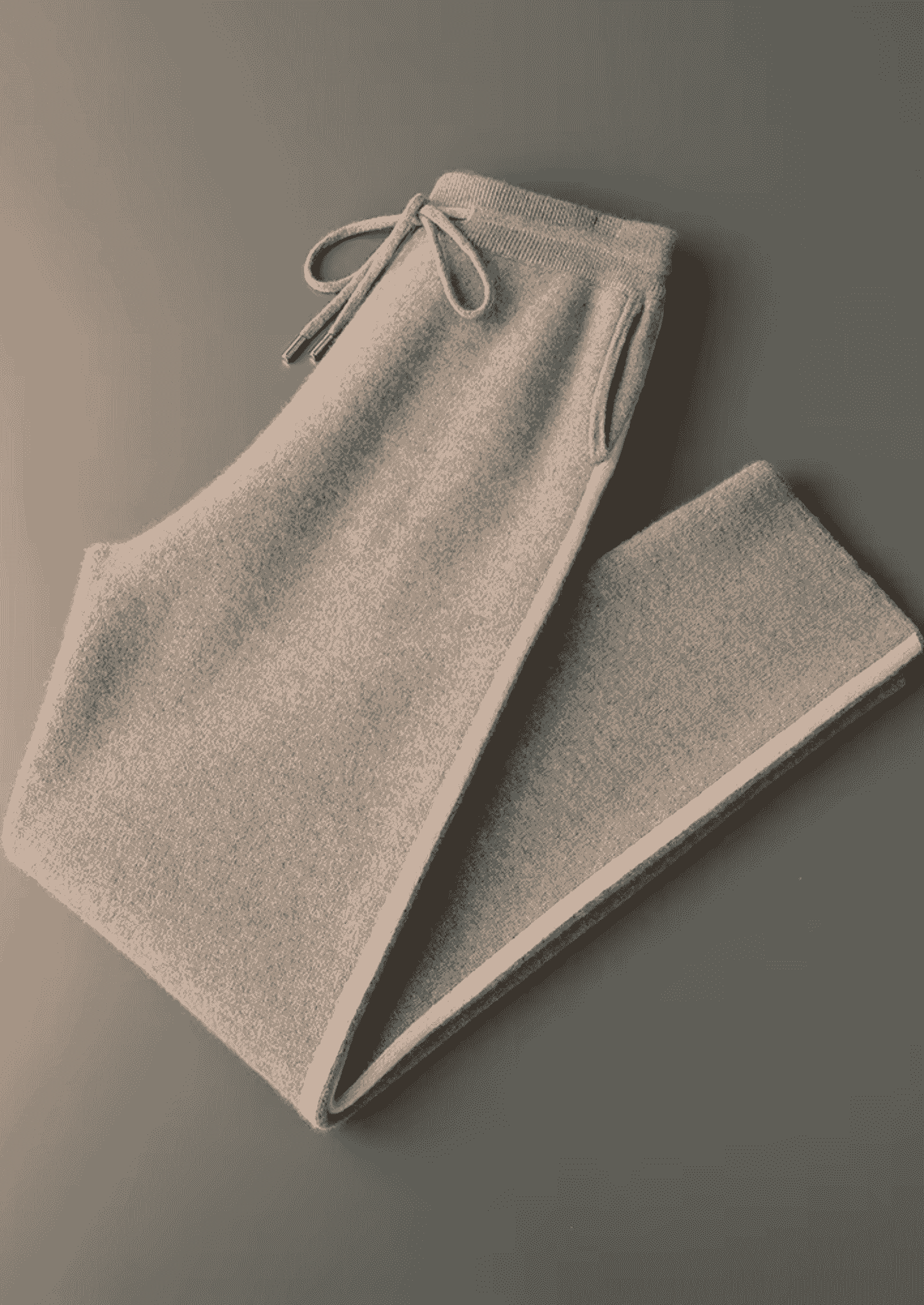 Men's 100% Cashmere Leisure Set – Beige – Hoodie & Joggers – ASCENDARY®