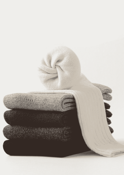 DARK GRAY ULTRA-SOFT RIBBED MERINO WOOL SOCKS