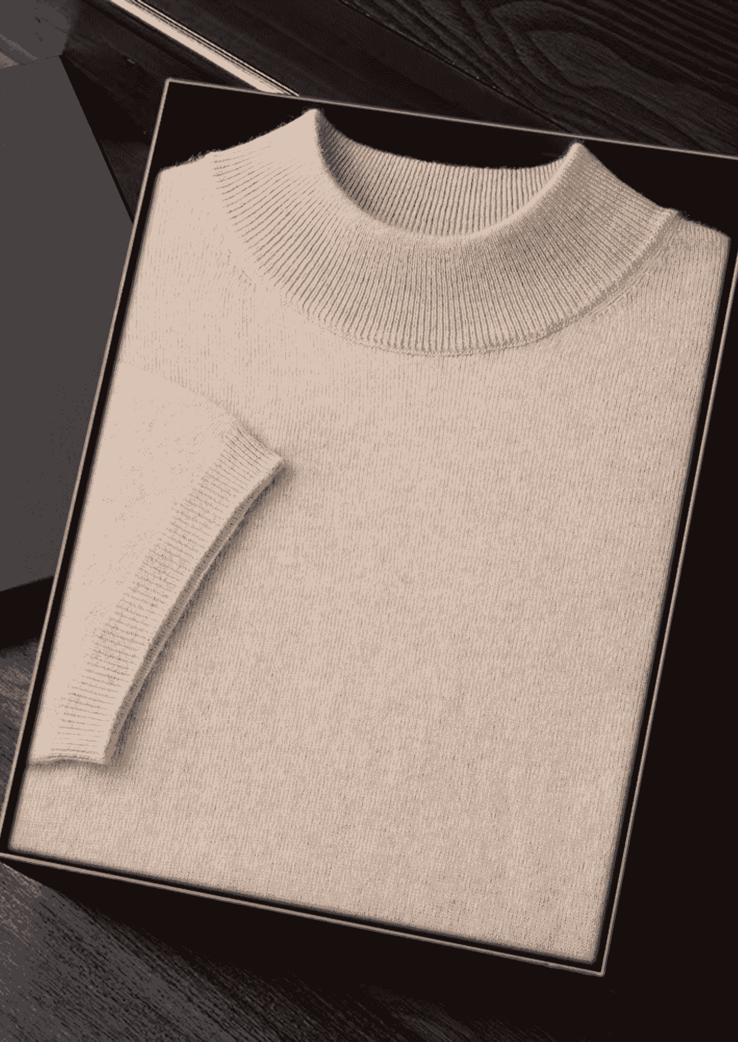 Men's 100% Cashmere Mock Neck T-Shirt – Luxury Knitwear – ASCENDARY®
