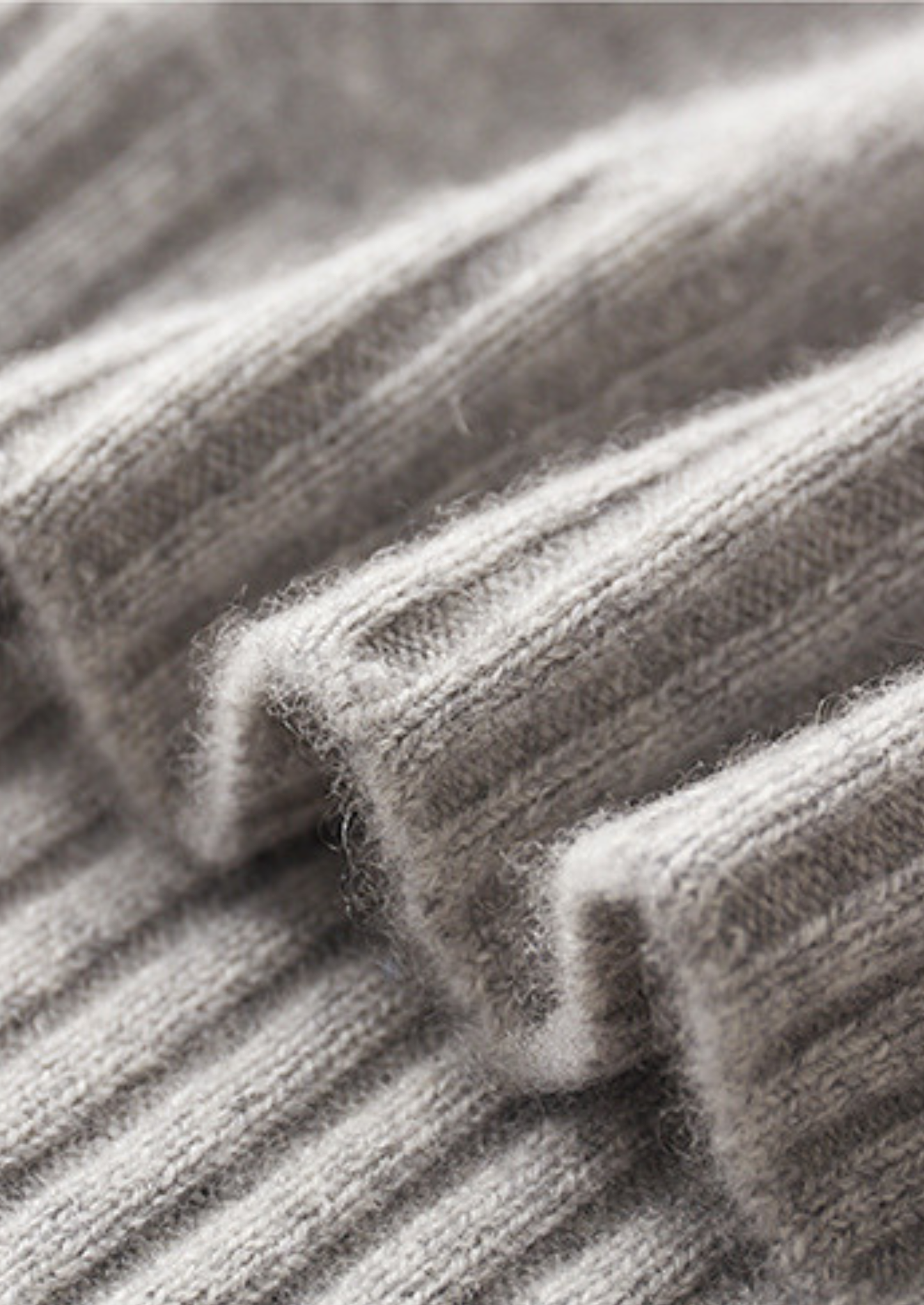 PURE CASHMERE MOCKNECK SWEATER