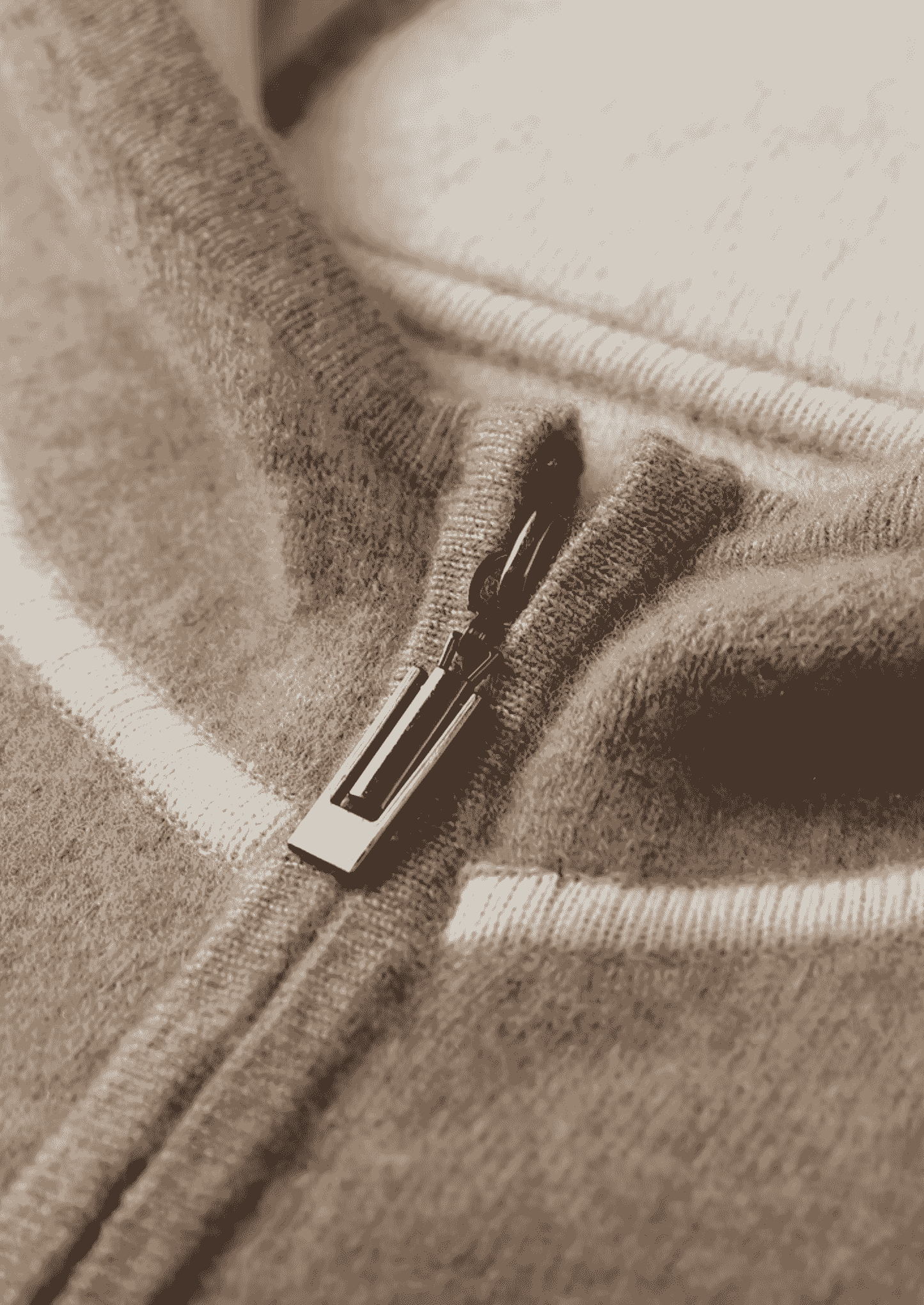 PREMIUM CASHMERE TWO TONE ZIPPER HOODIE