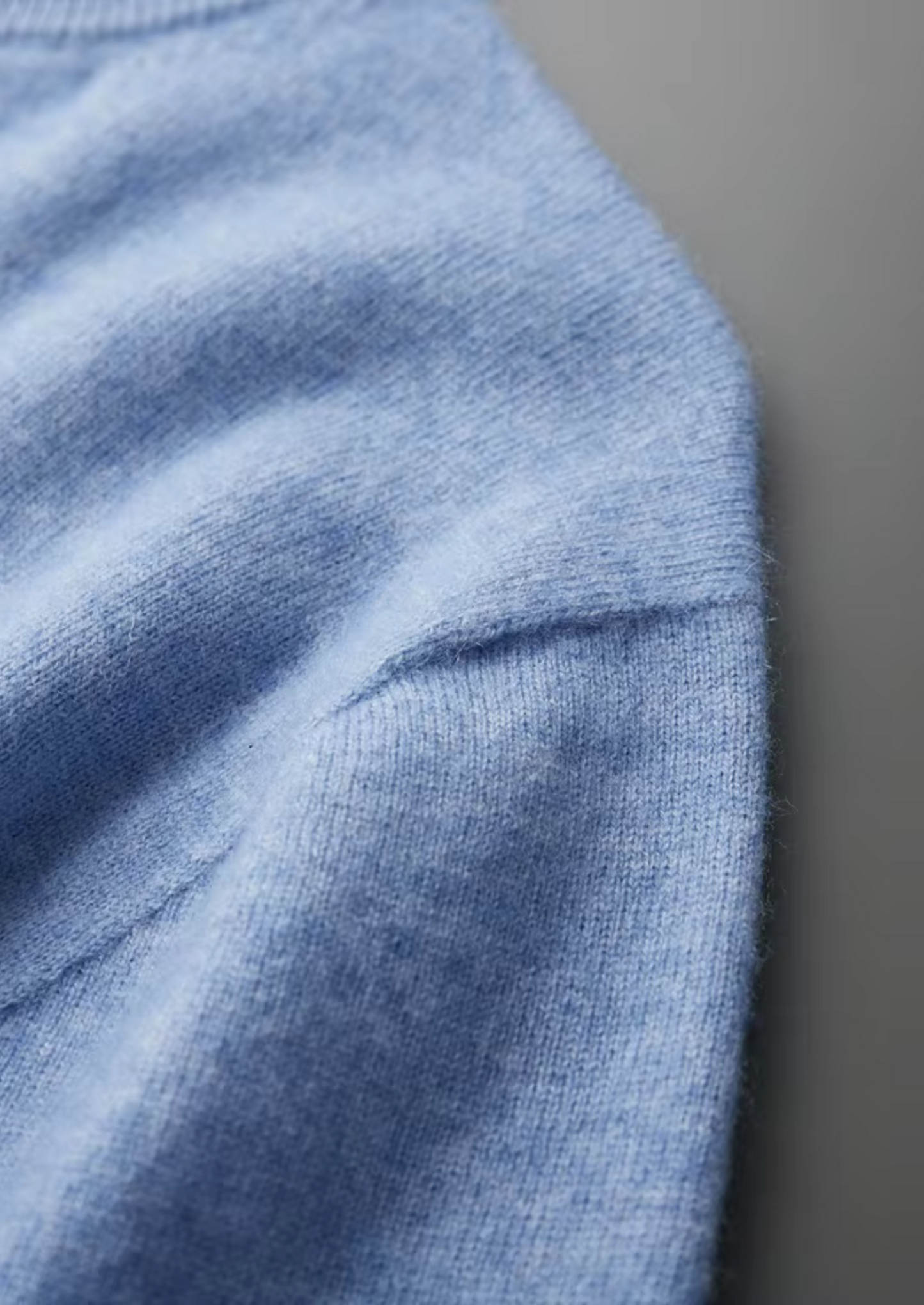 Men's 100% Cashmere Mock Neck T-Shirt – Luxury Knitwear – ASCENDARY®