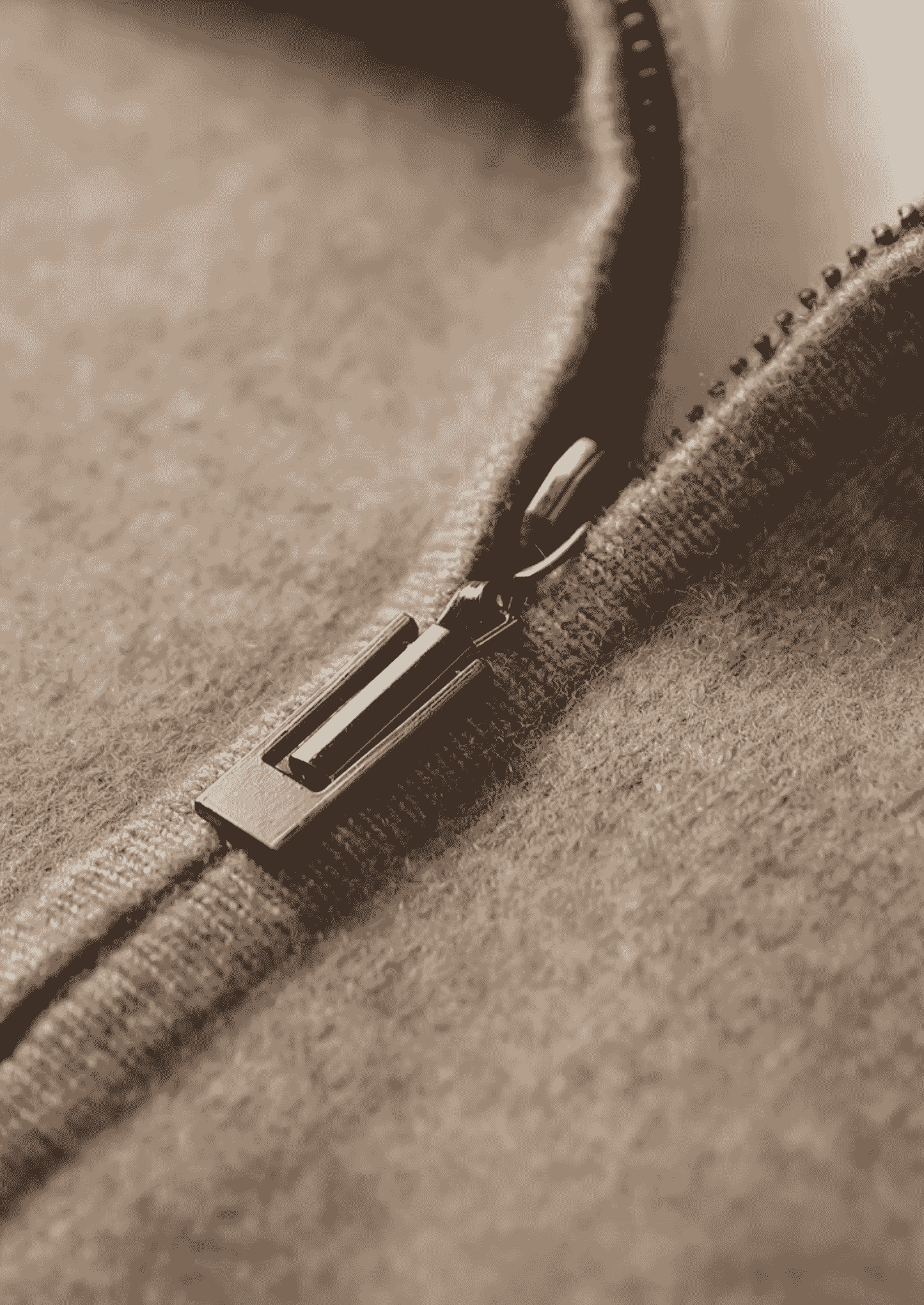 PREMIUM CASHMERE TWO TONE ZIPPER HOODIE
