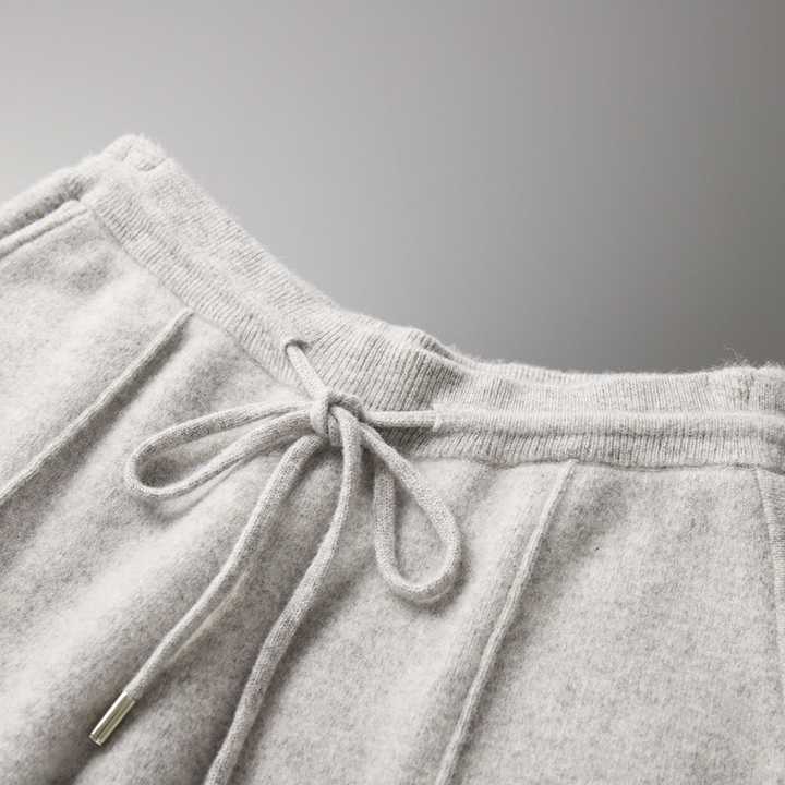 100% Cashmere Trousers – Luxury Knitwear | ASCENDARY®