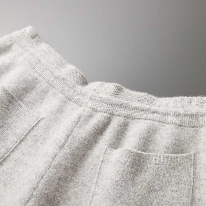 100% Cashmere Trousers – Luxury Knitwear | ASCENDARY®